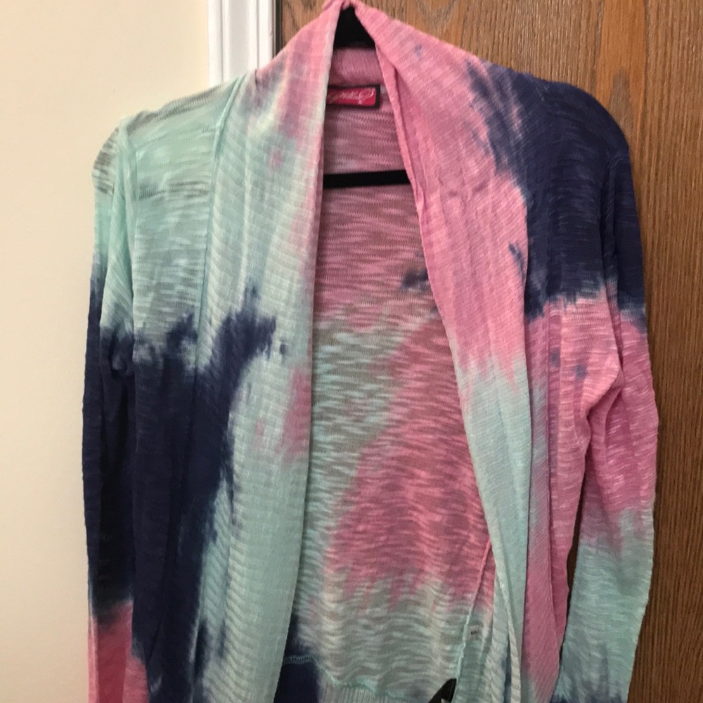 Tie dye three quarter sleeve sweater